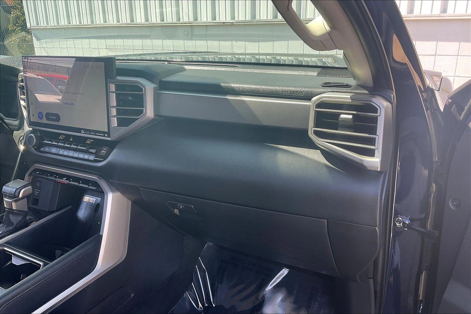 Used 2024 Toyota Tundra Limited AWD/4WD image 21