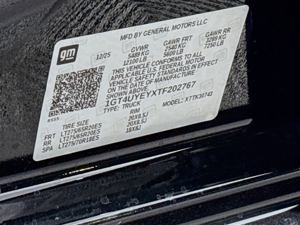 New 2026 GMC Sierra 3500 Denali Ultimate w/ LPO, Black Badging Package image 34