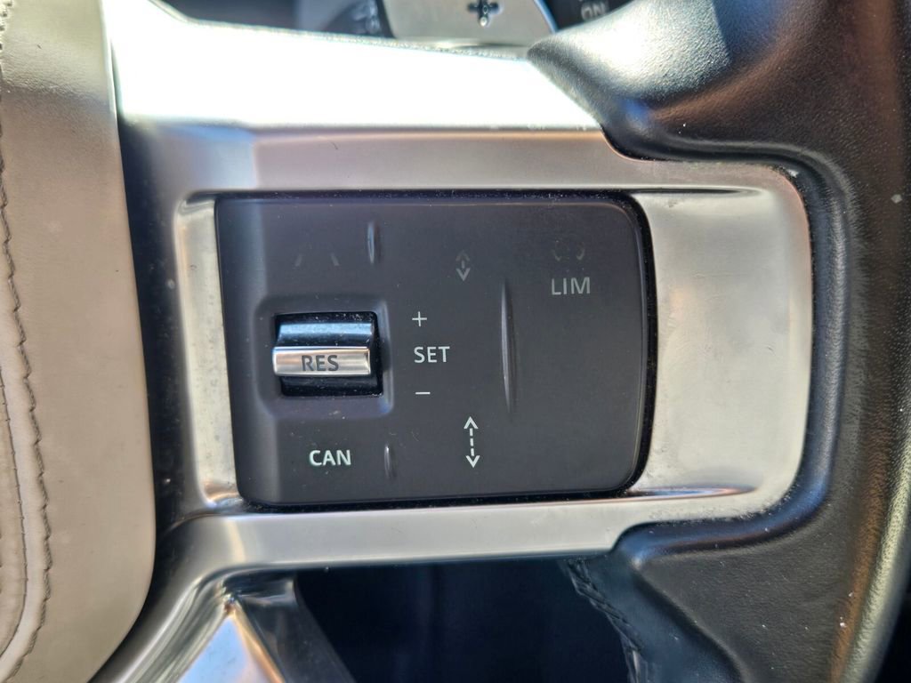 Used 2023 Land Rover Discovery HSE R-Dynamic image 23