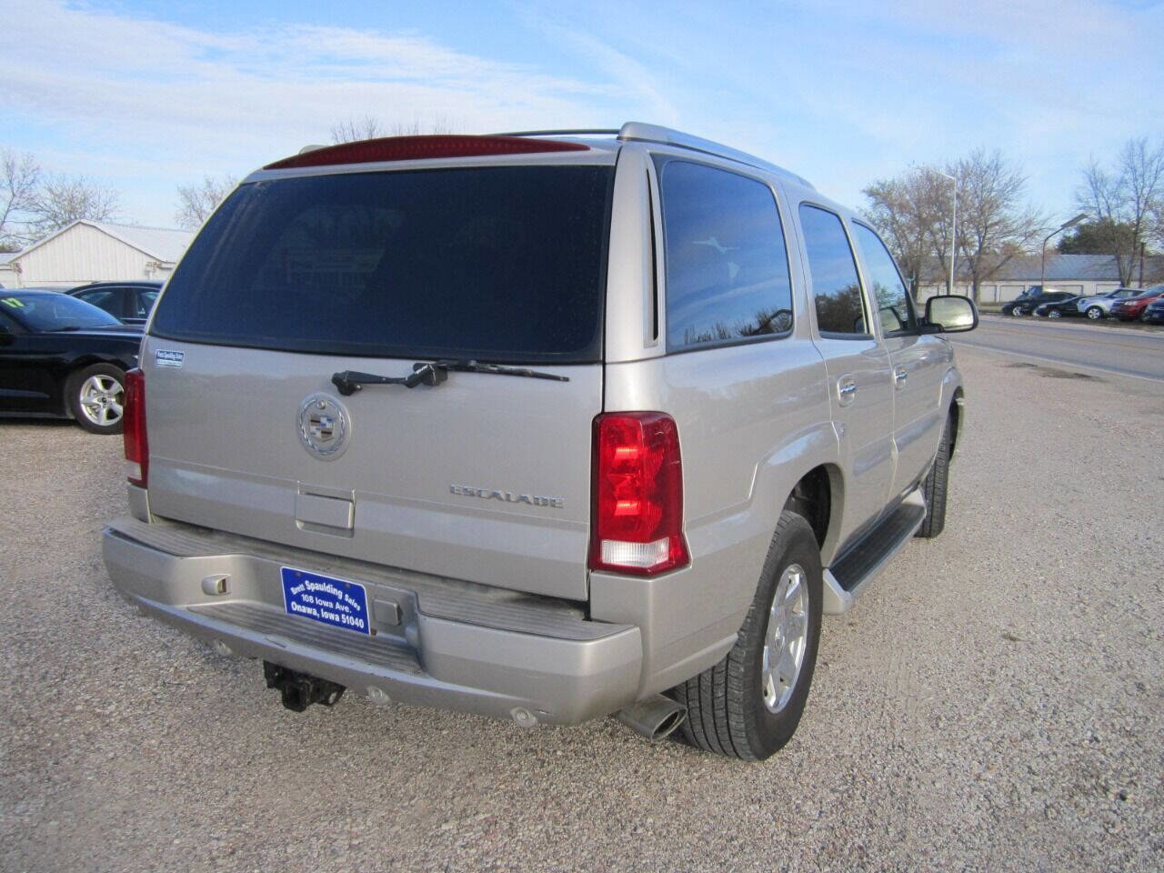 Used 2004 Cadillac Escalade AWD image 5