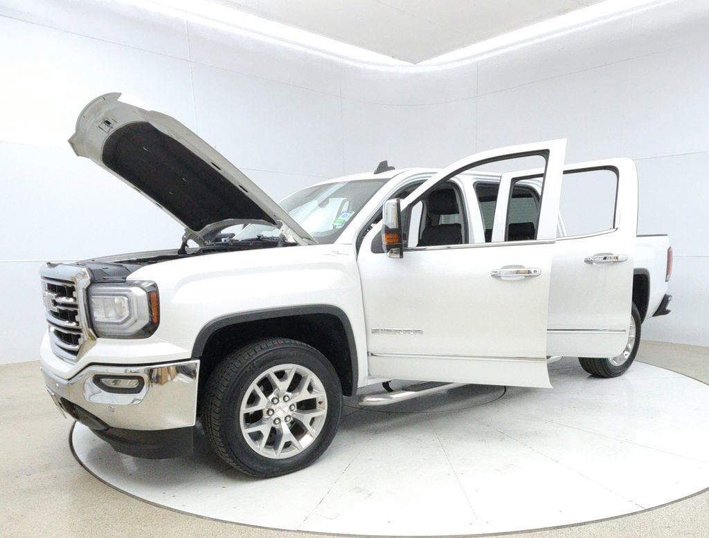 Used 2018 GMC Sierra 1500 SLT w/ Max Trailering Package image 10