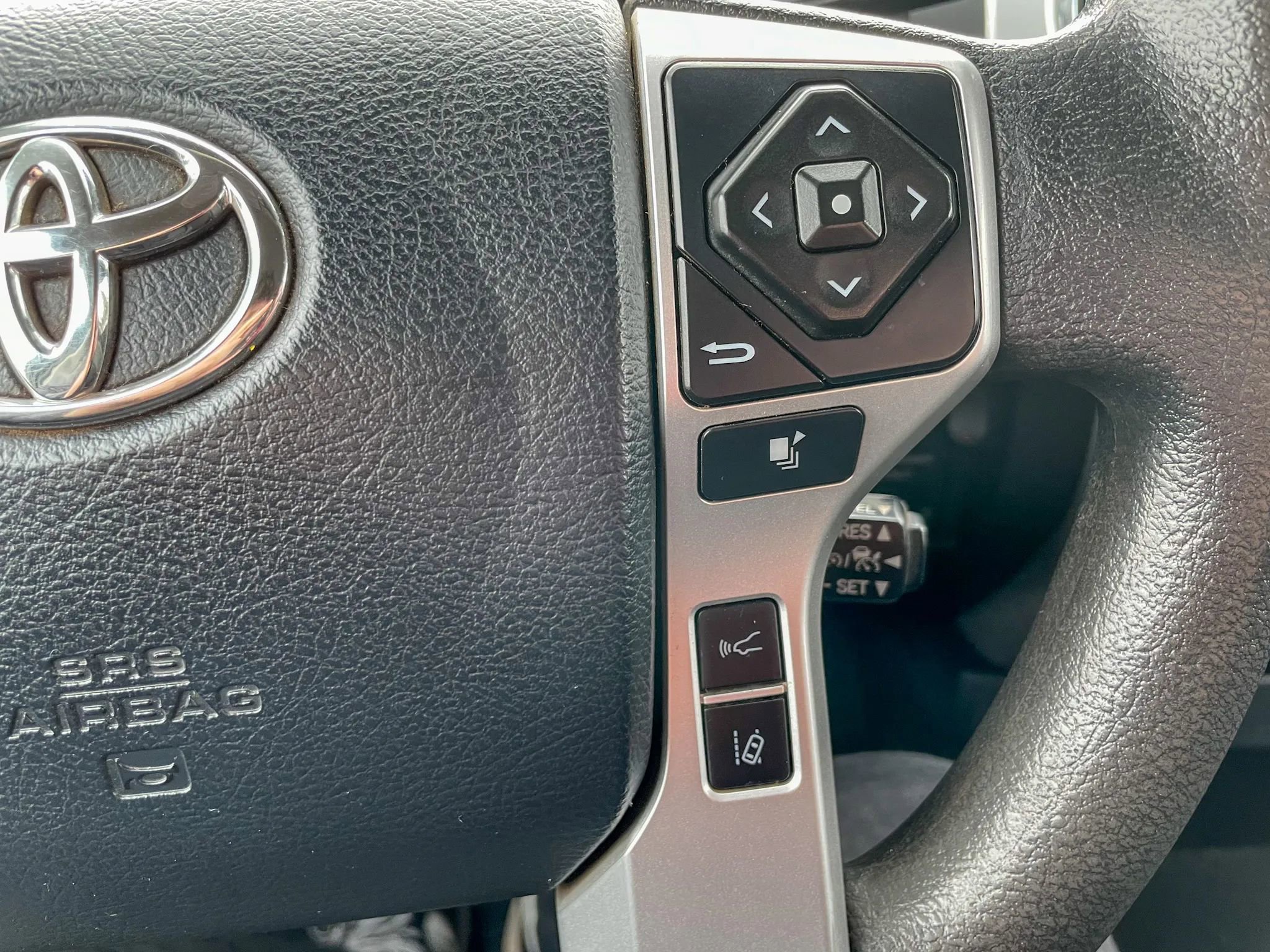 Used 2019 Toyota Tundra SR5 AWD/4WD image 16