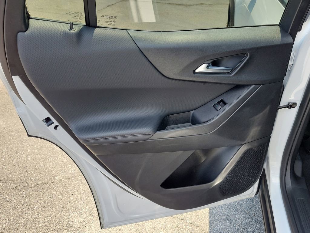 Used 2025 Chevrolet Equinox LT image 8