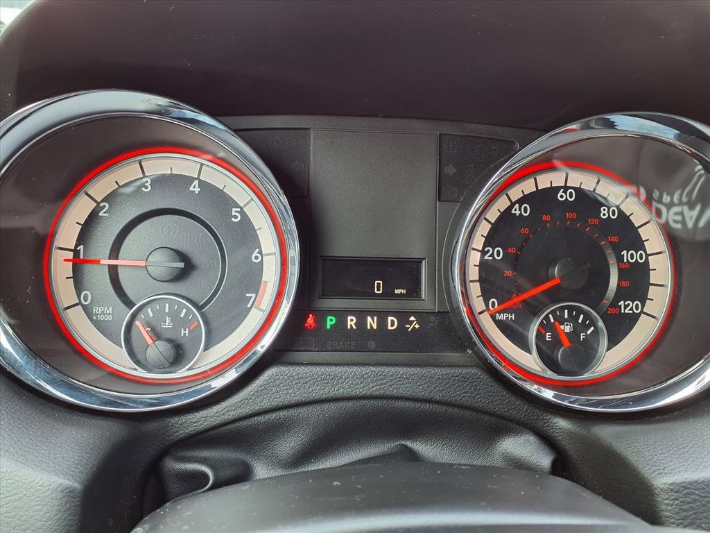 Used 2017 Dodge Grand Caravan SXT image 12