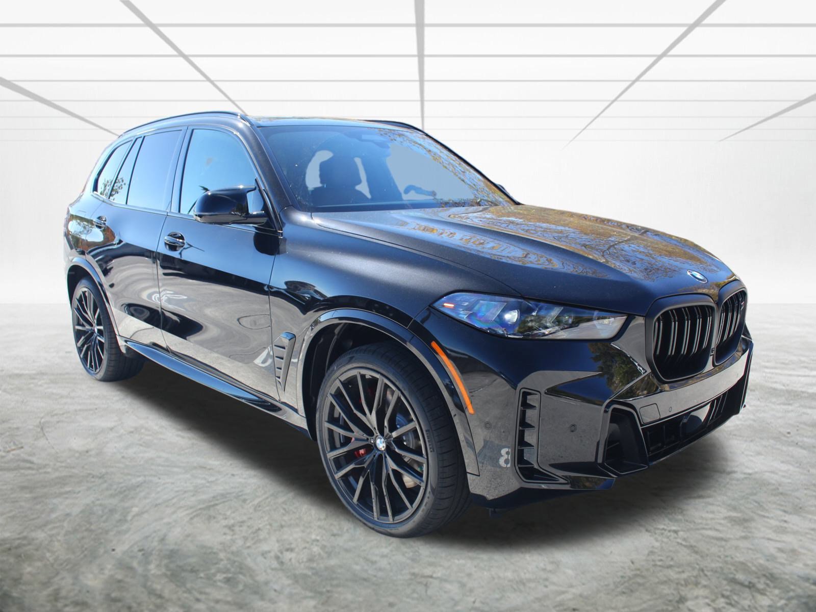 New 2026 BMW X5 M60i image 1