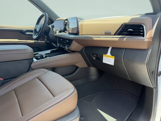 New 2026 Chevrolet Tahoe High Country AWD/4WD image 18