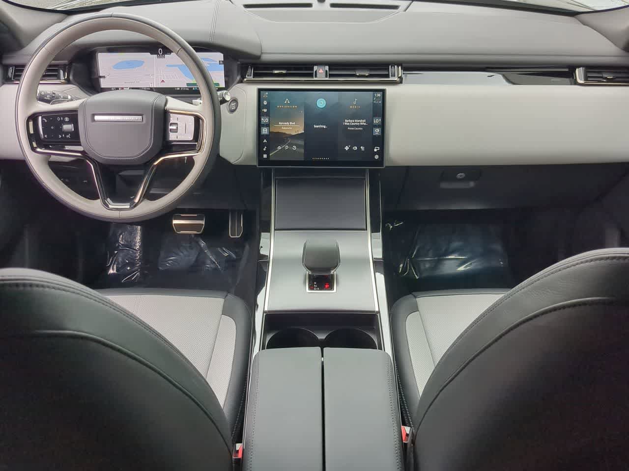 Used 2026 Land Rover Range Rover Velar Dynamic SE image 15