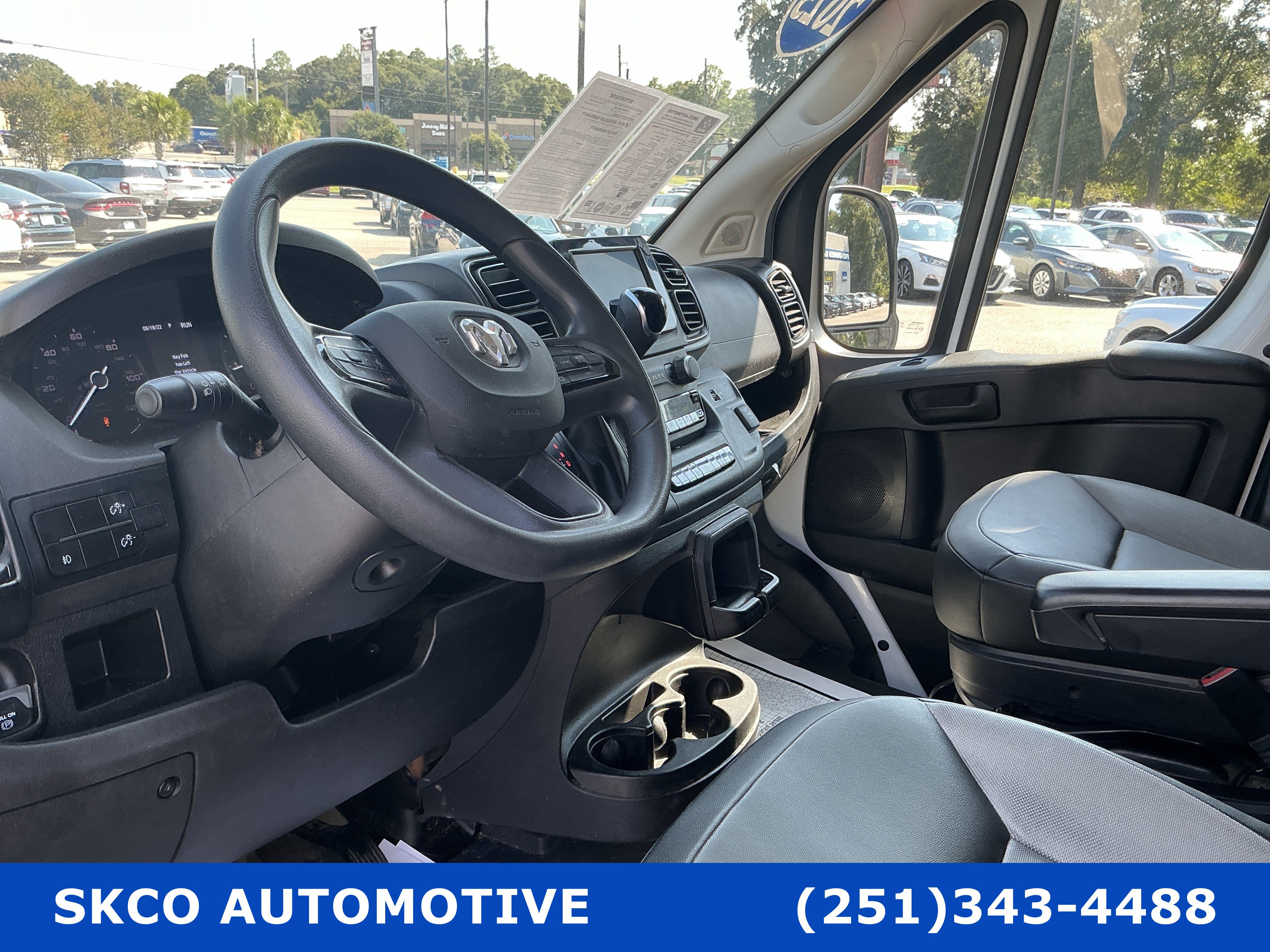 Used 2025 RAM ProMaster 2500 w/ Convenience Group FWD image 20