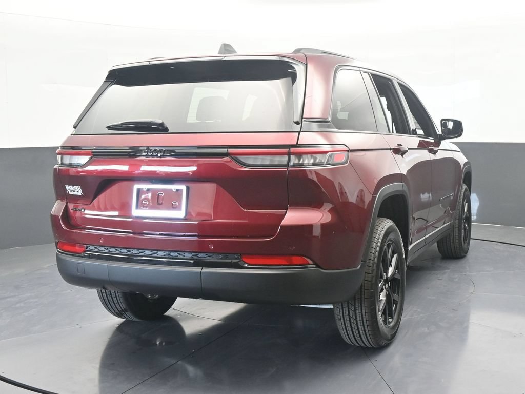 New 2025 Jeep Grand Cherokee 4WD image 5