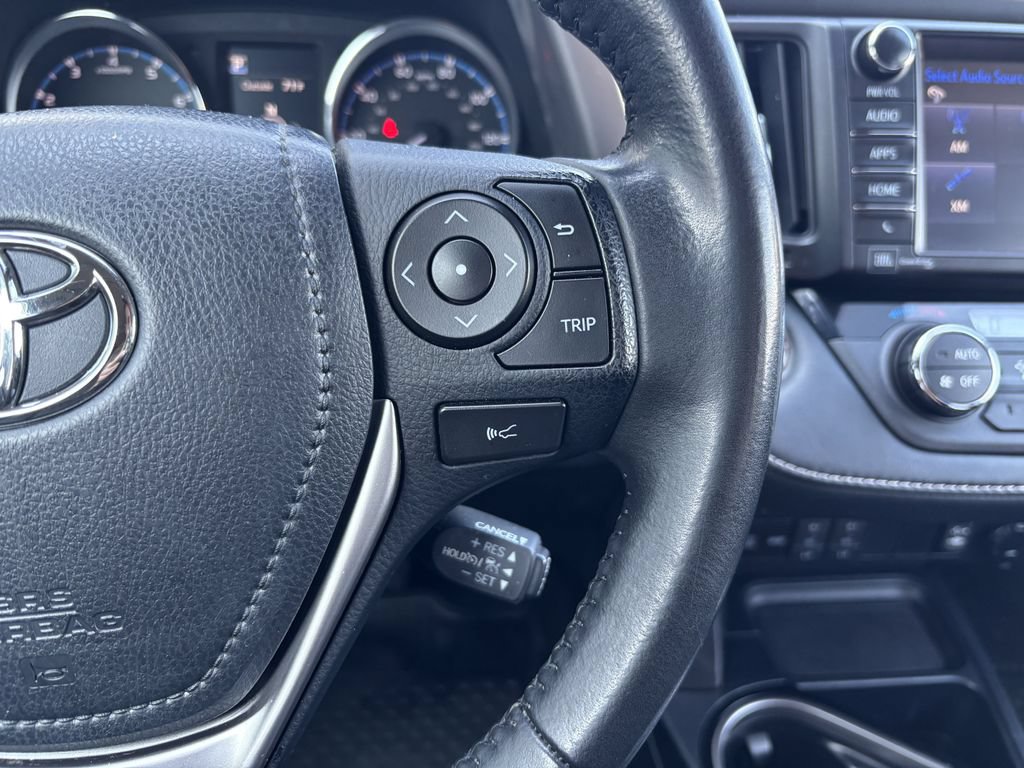Used 2018 Toyota RAV4 Limited w/ Advanced Technology Package FWD image 15