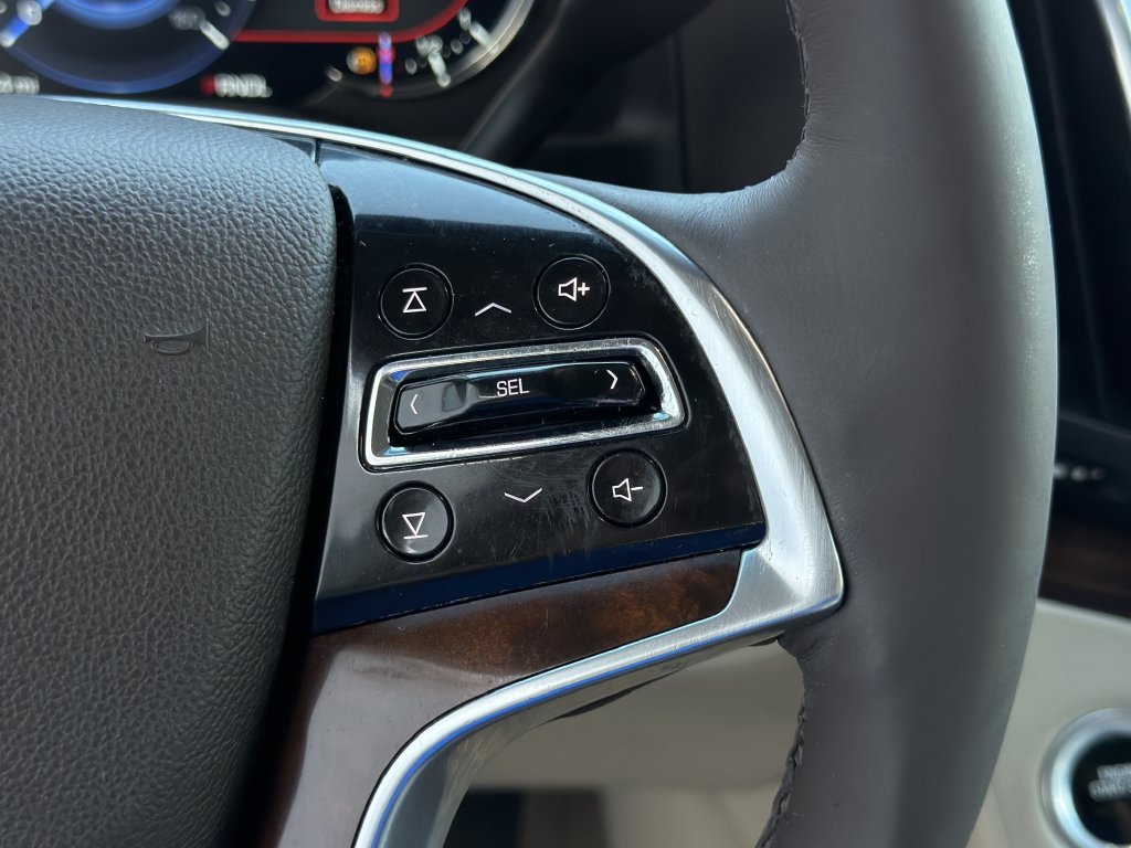 Used 2017 Cadillac Escalade Premium Luxury RWD image 13