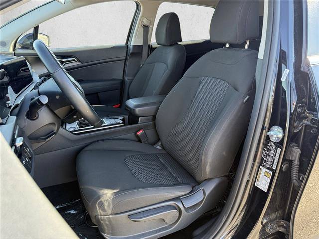 Used 2026 Kia Sportage LX FWD image 11