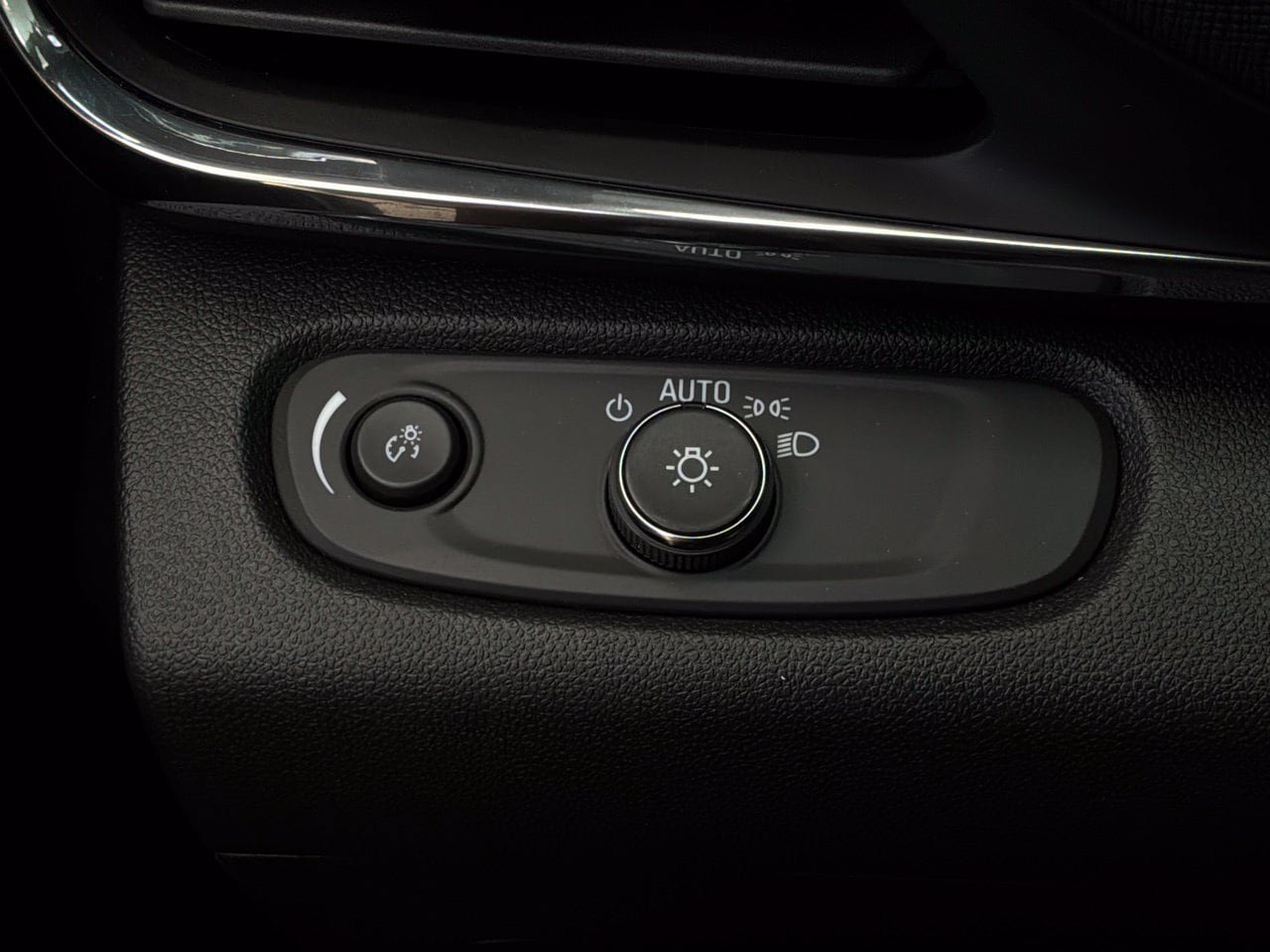 Used 2026 Buick Envista Sport Touring FWD image 21