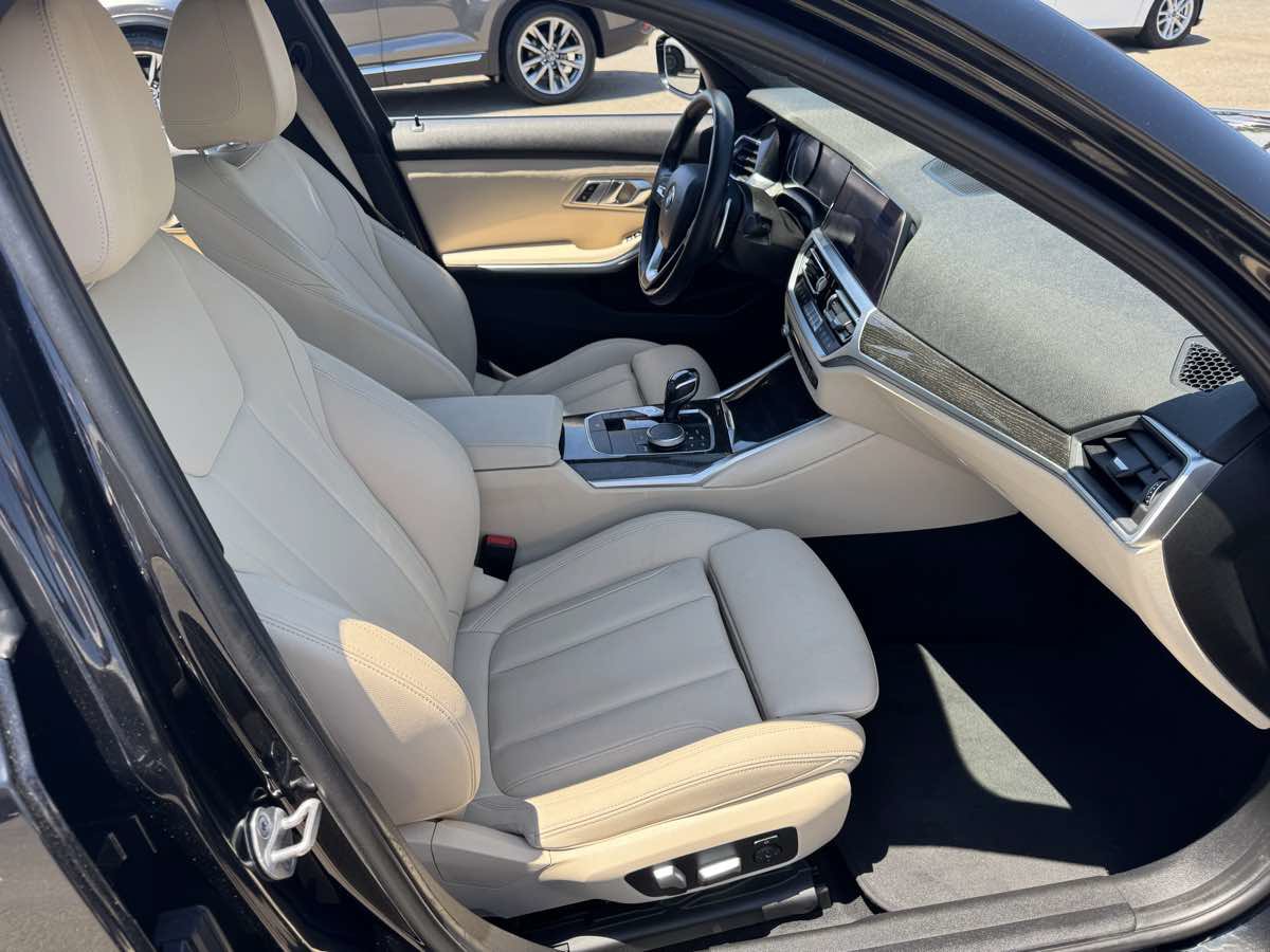 Used 2021 BMW 330i Sedan w/ Convenience Package RWD image 13
