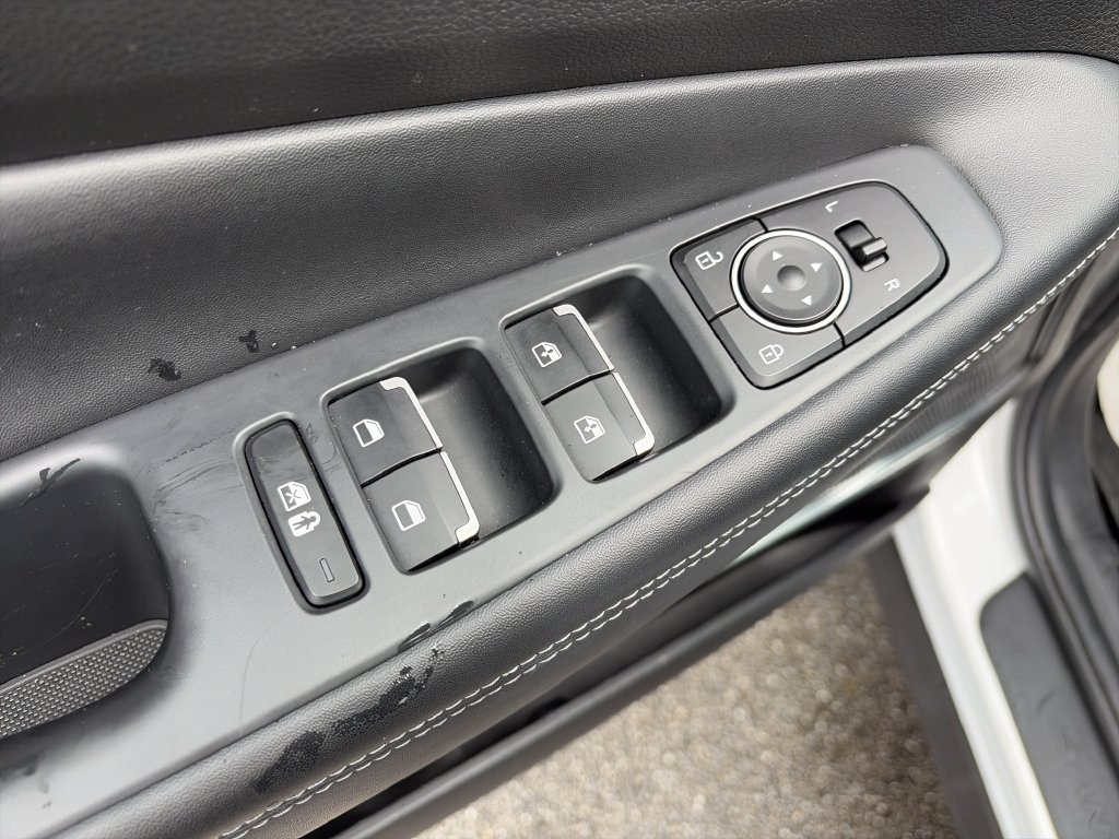 Used 2023 Hyundai Santa Fe SEL w/ Premium Package FWD image 19