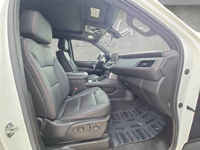 Used 2022 Chevrolet Suburban RST w/ Sport Performance Package image 24