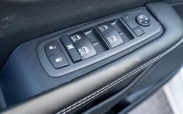 New 2026 Chrysler Pacifica Select image 15