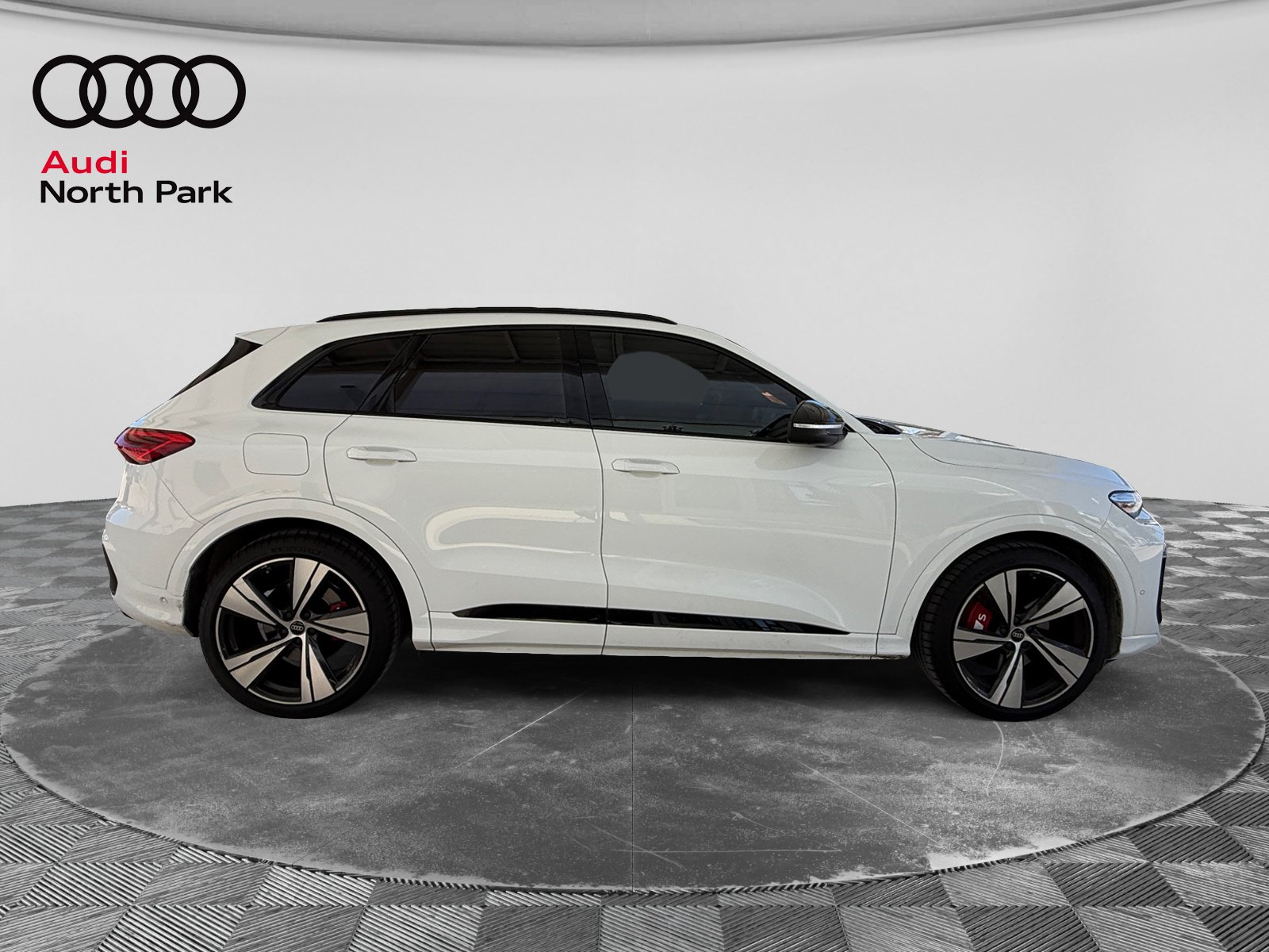 Used 2025 Audi SQ5 Premium Plus AWD/4WD image 6