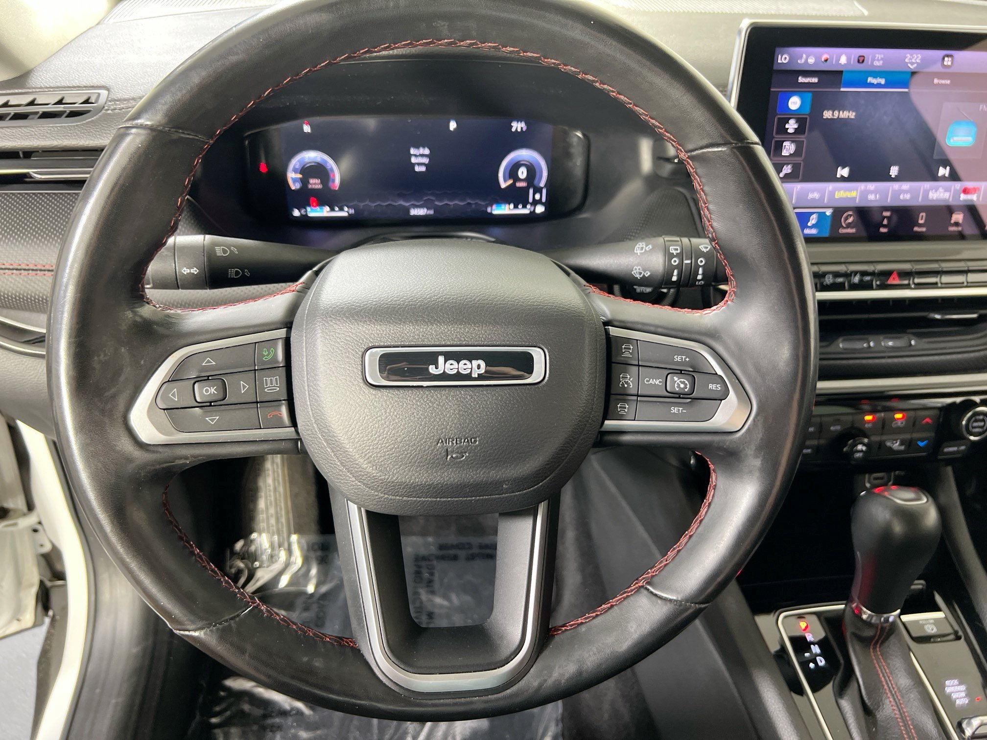 Used 2022 Jeep Compass Trailhawk w/ Trailhawk Elite Group AWD/4WD image 11