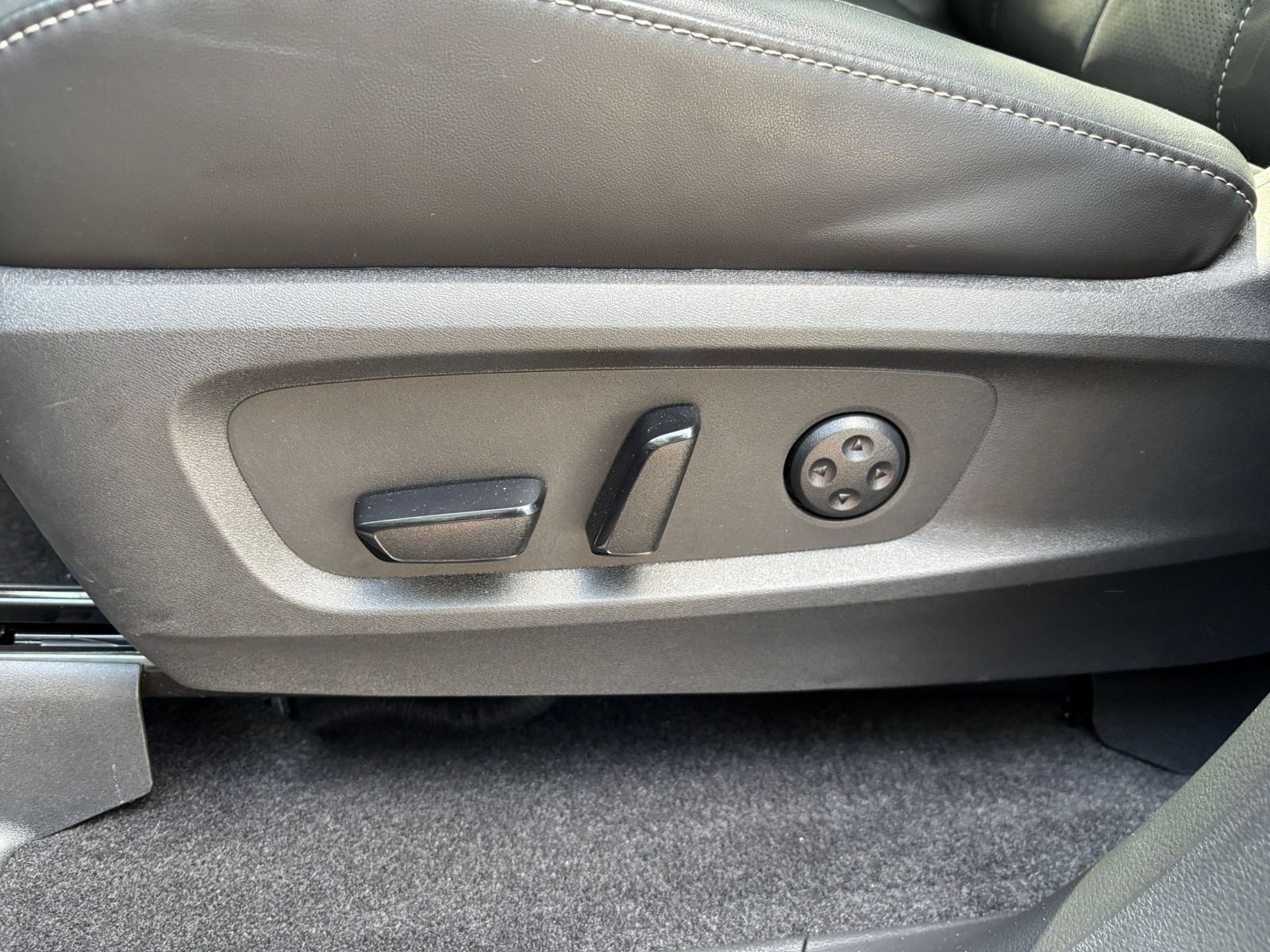Used 2026 INFINITI QX60 Luxe AWD/4WD image 23