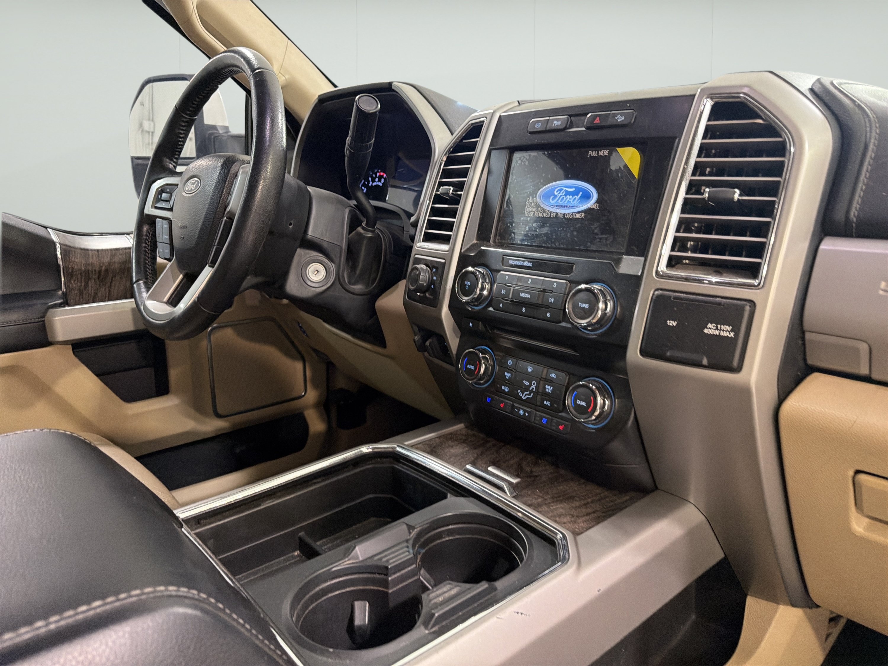 Used 2017 Ford F350 Lariat w/ Lariat Value Package AWD/4WD image 13
