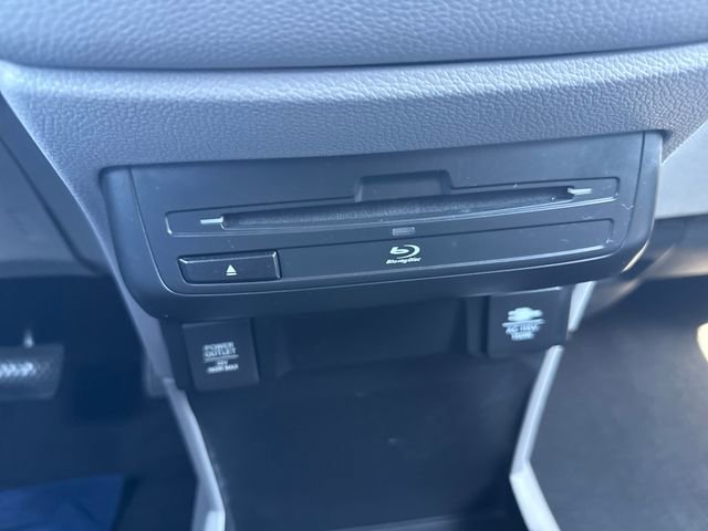 Used 2018 Honda Odyssey Touring image 36