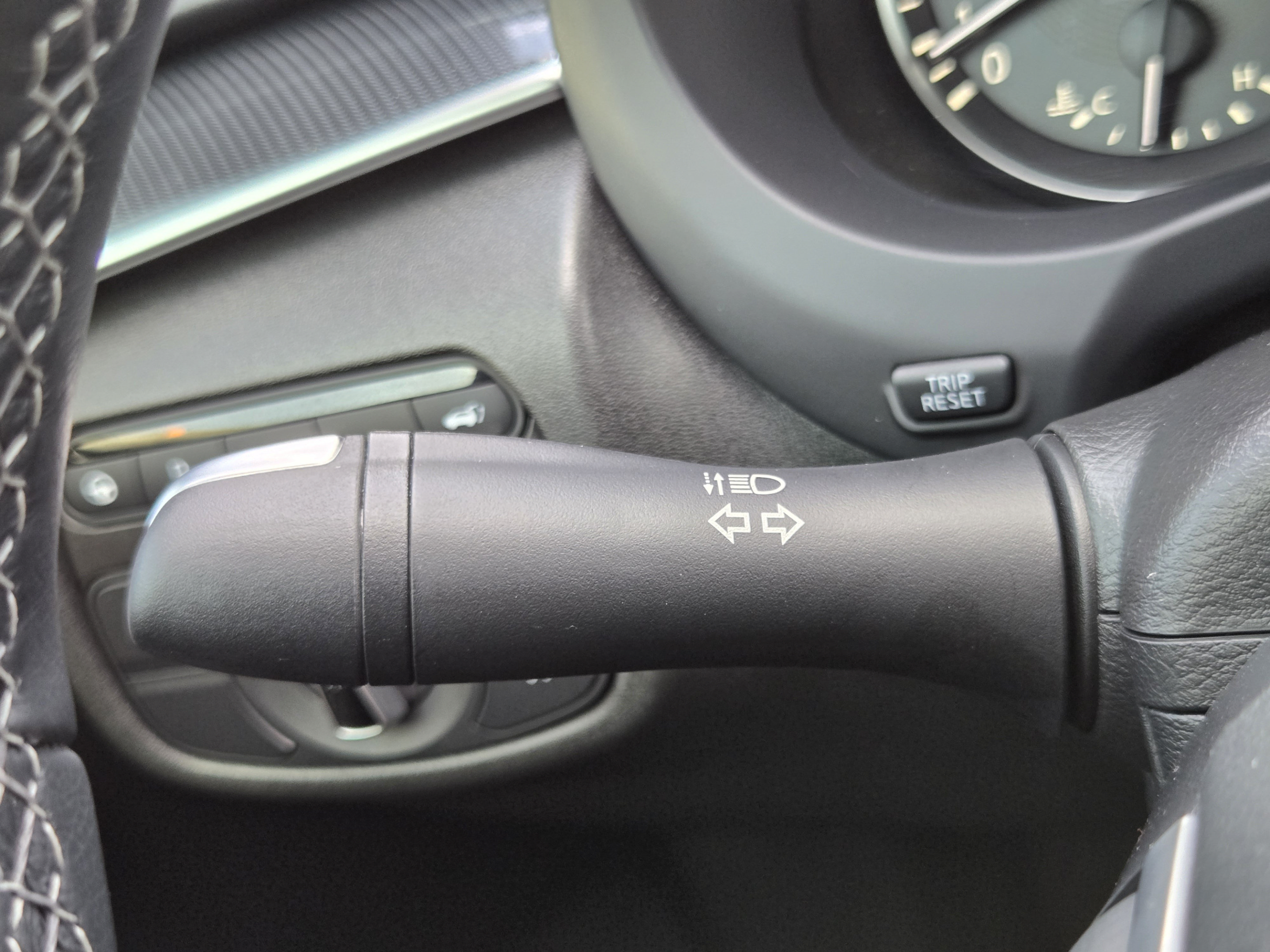 Used 2025 INFINITI QX50 Sport AWD/4WD image 18