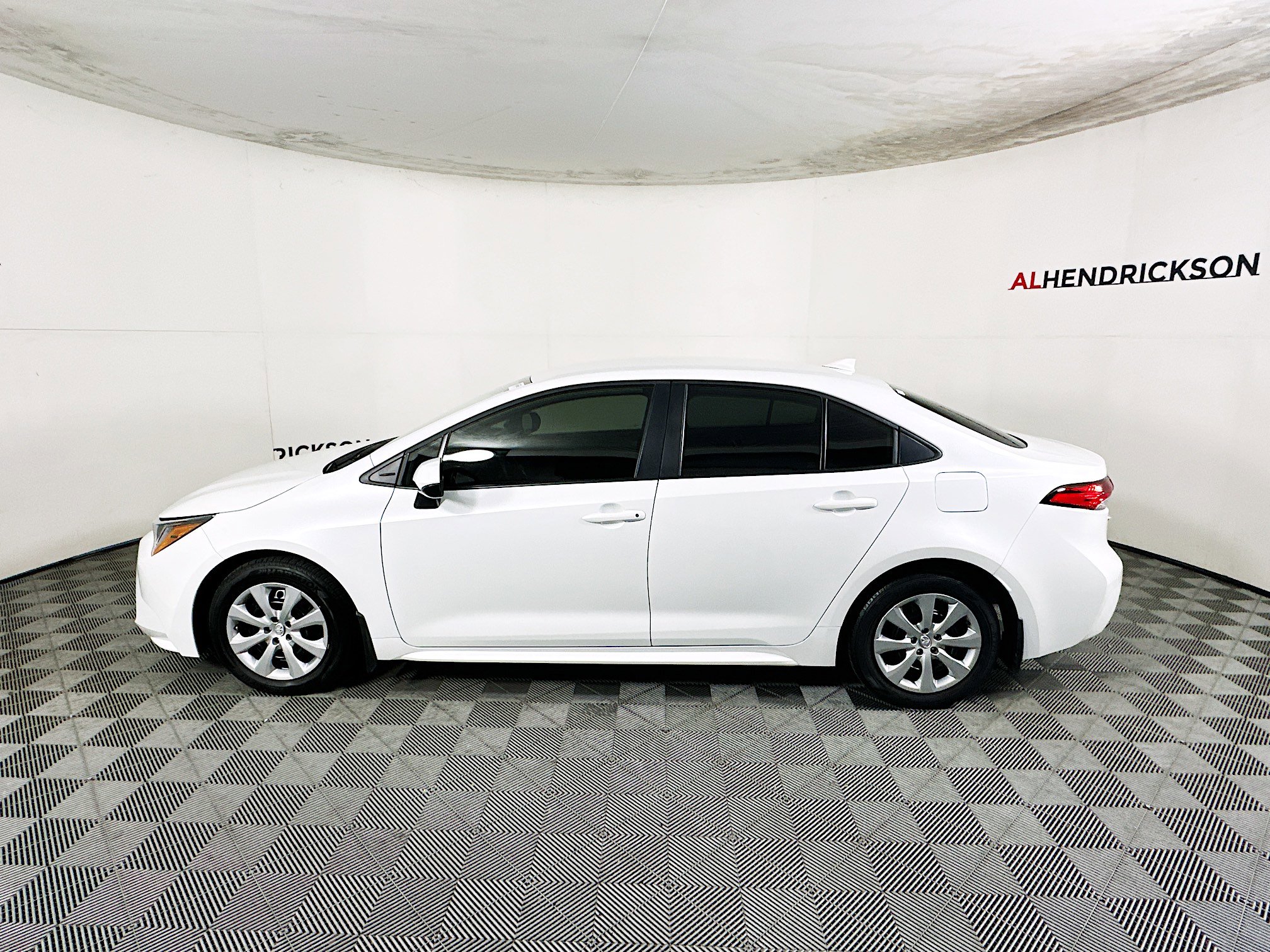 Used 2025 Toyota Corolla LE image 6