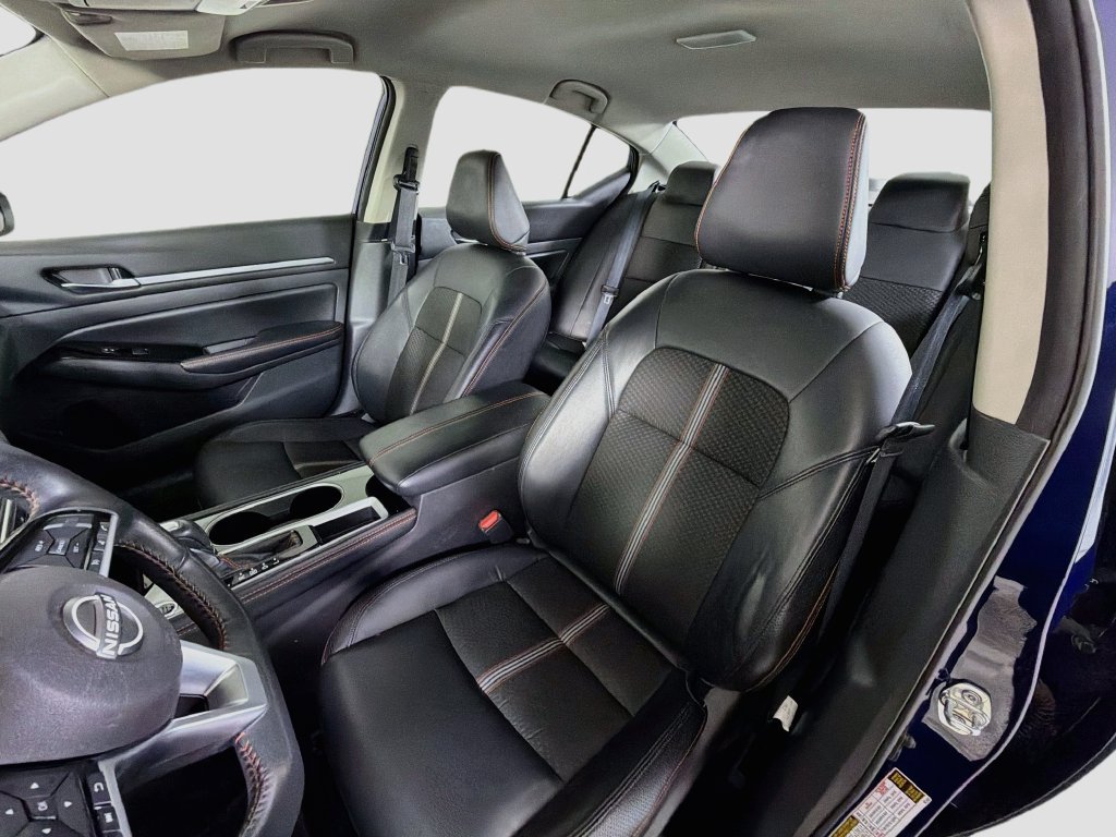 Used 2024 Nissan Altima 2.5 SR FWD image 14