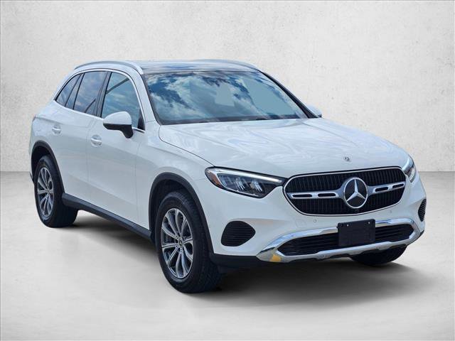 Certified 2025 Mercedes-Benz GLC 300 image 3