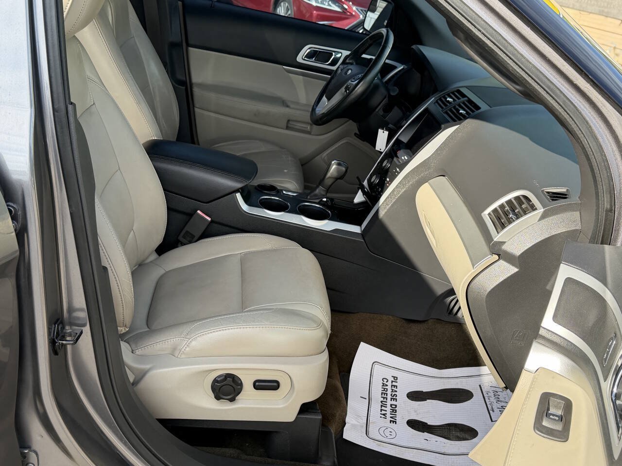 Used 2013 Ford Explorer XLT FWD image 13