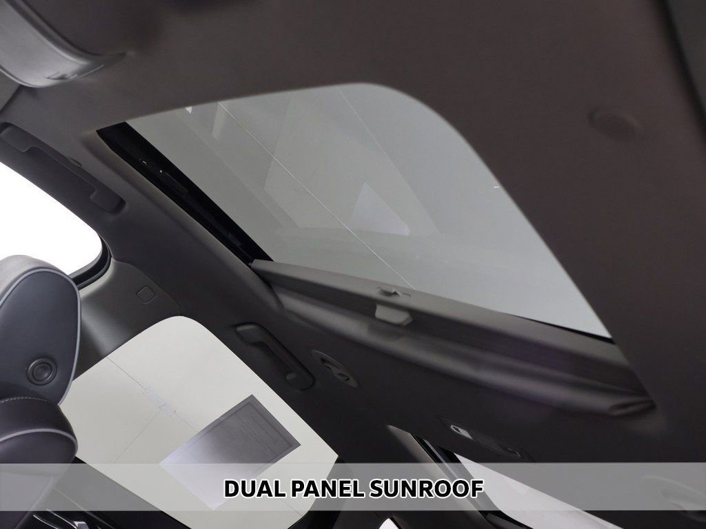 Used 2021 Buick Enclave Avenir w/ Avenir Technology Package image 3