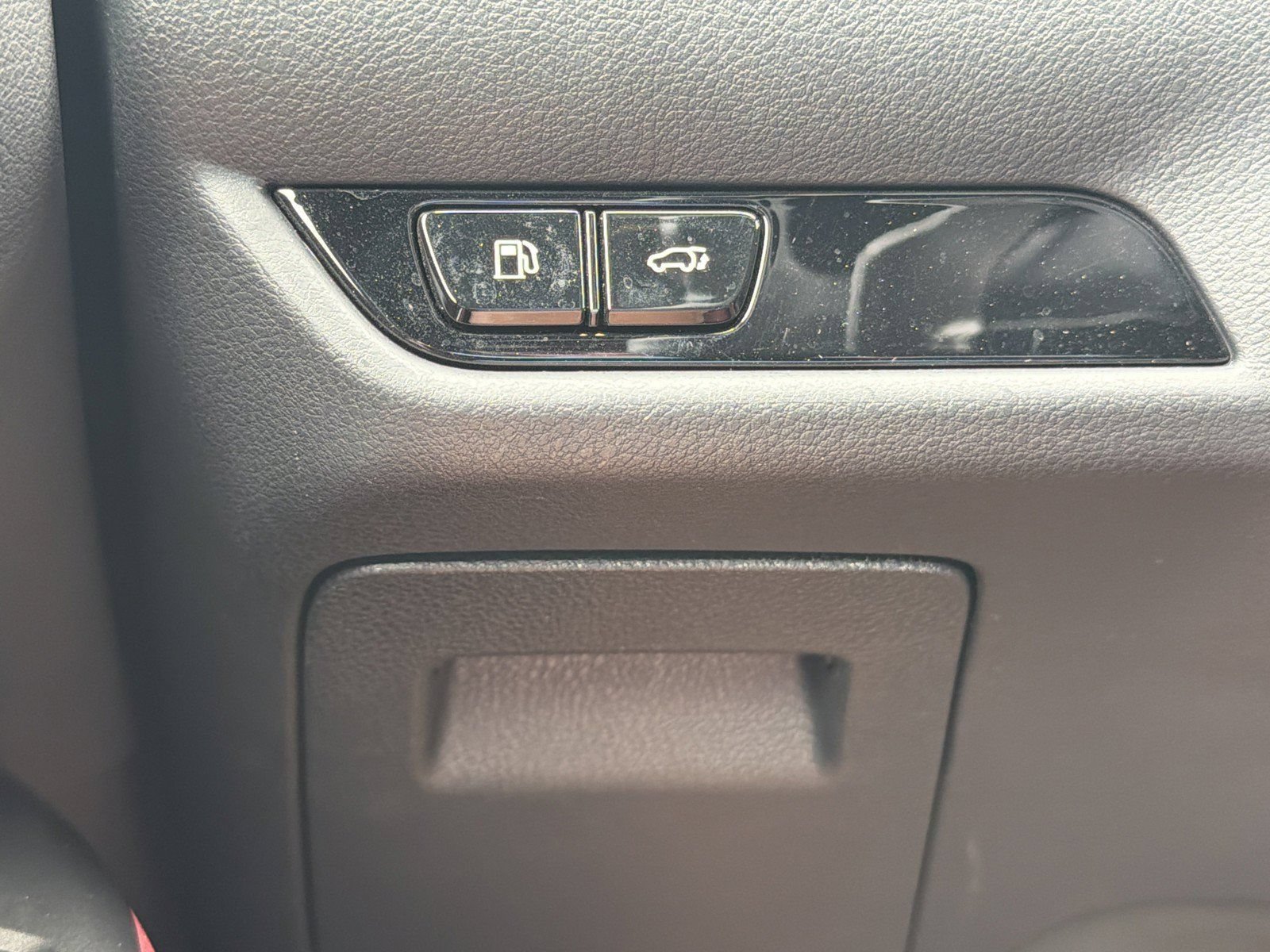 Used 2025 Lexus NX 350h AWD w/ Cold Area Package image 28