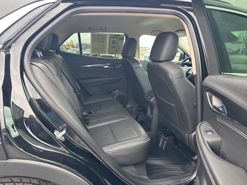 Used 2021 Buick Envision Essence image 36