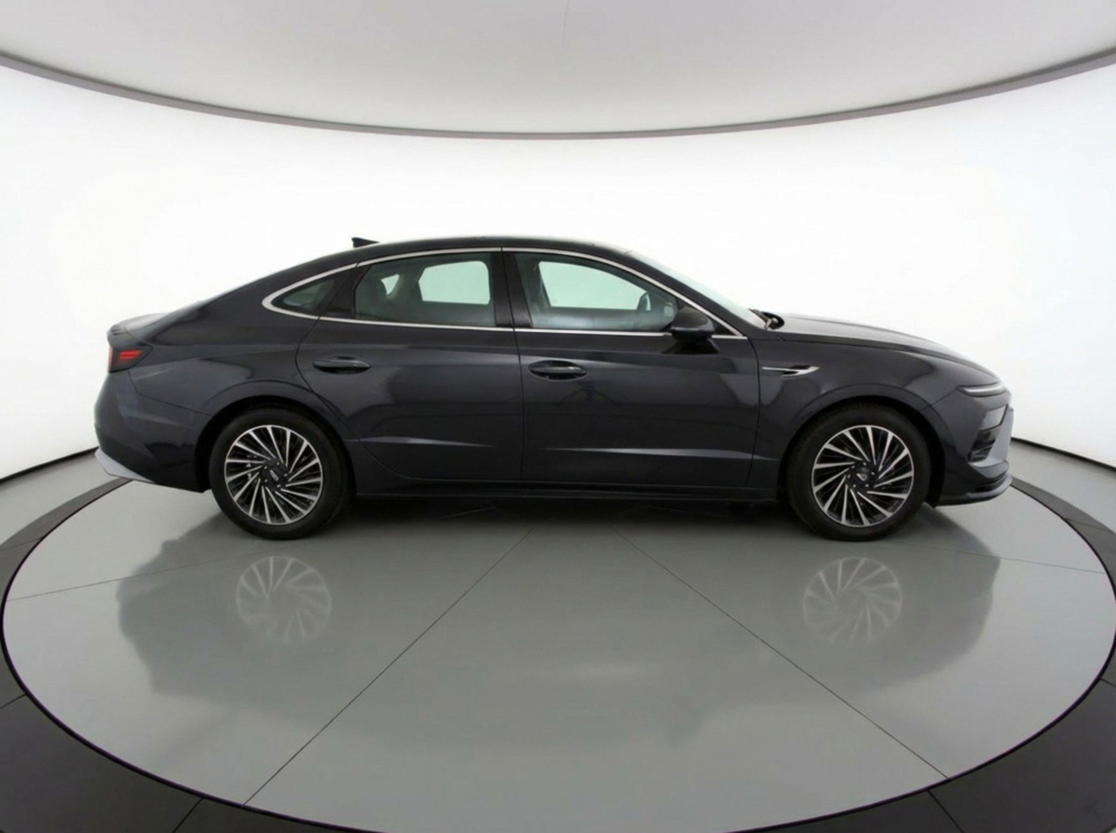 Used 2025 Hyundai Sonata SEL image 11