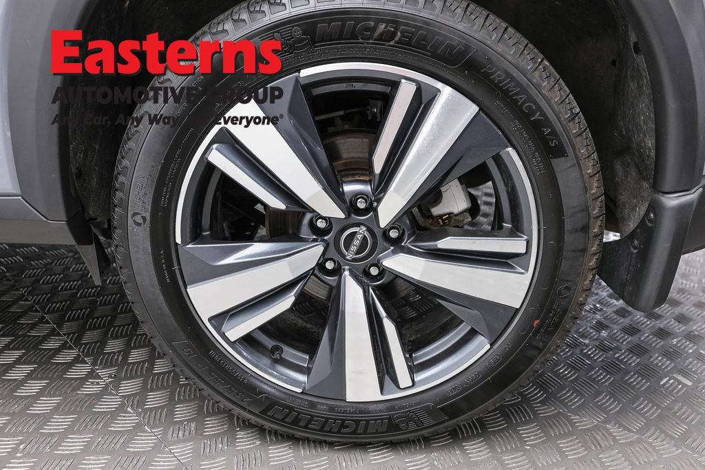 Used 2023 Nissan Rogue SL AWD/4WD image 8