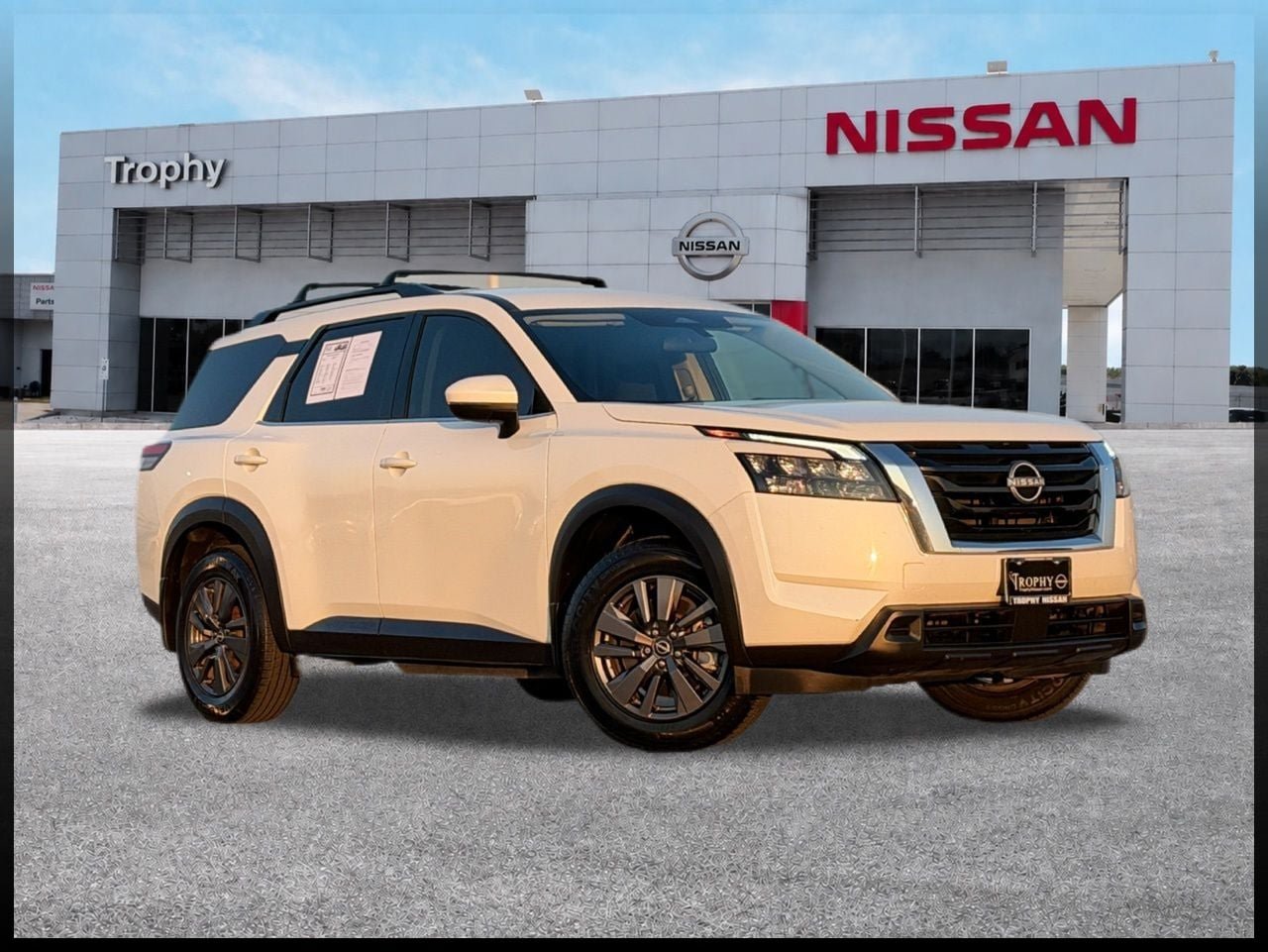Certified 2023 Nissan Pathfinder SV w/ Lighting Package (N92) FWD image 1