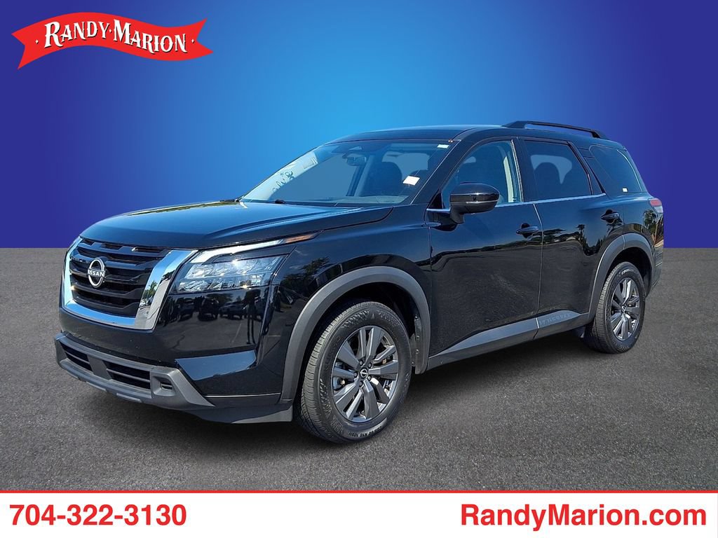 Used 2025 Nissan Pathfinder SV