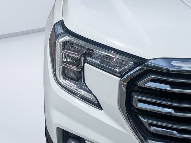 Used 2024 GMC Terrain SLT FWD image 9