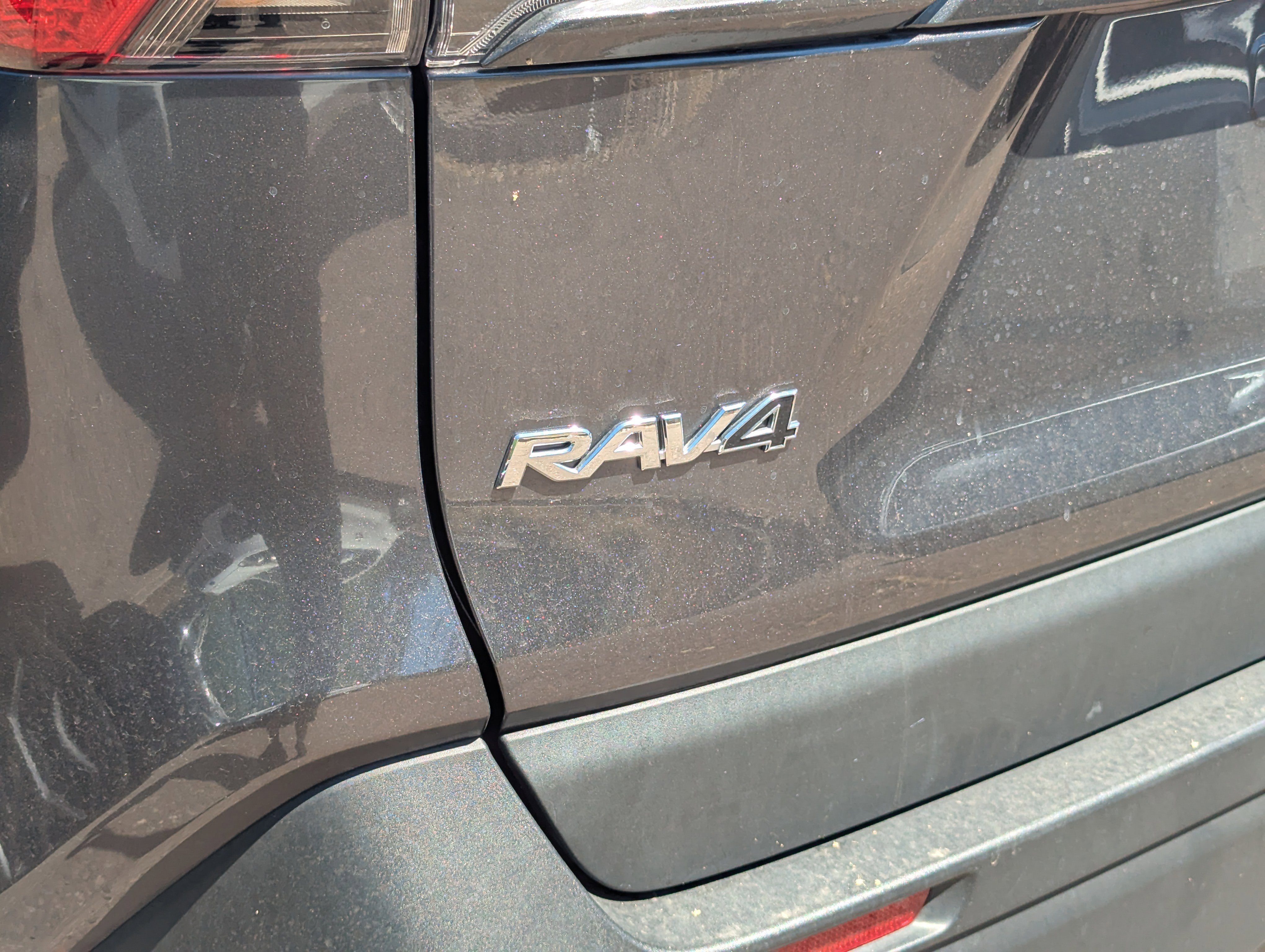 Used 2023 Toyota RAV4 XLE image 14