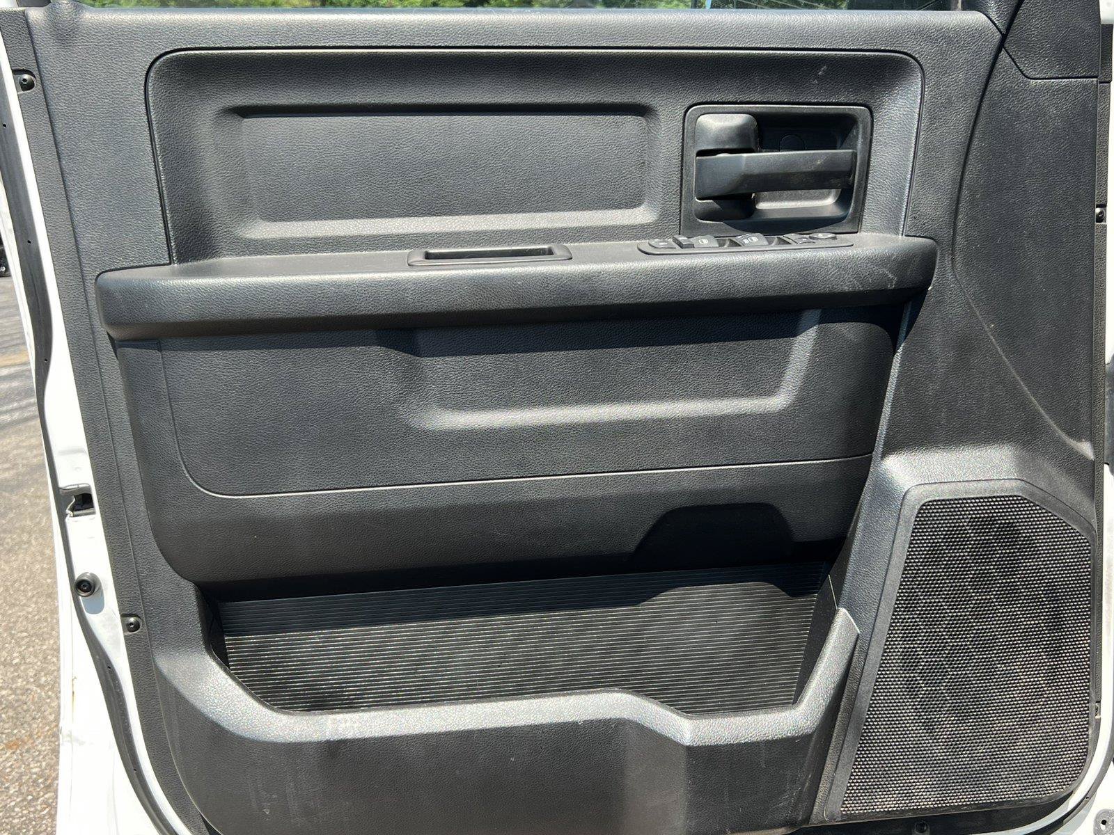 Used 2016 RAM 2500 Tradesman w/ Chrome Appearance Group AWD/4WD image 15