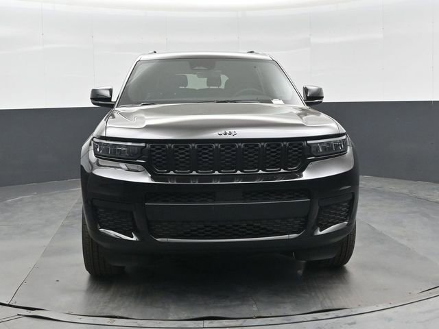 New 2025 Jeep Grand Cherokee L Altitude image 9
