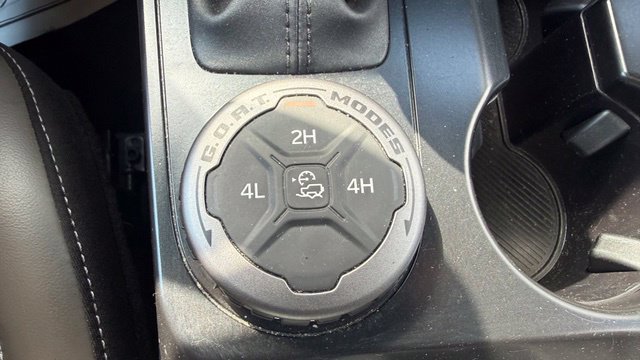Used 2025 Ford Bronco Outer Banks AWD/4WD image 26