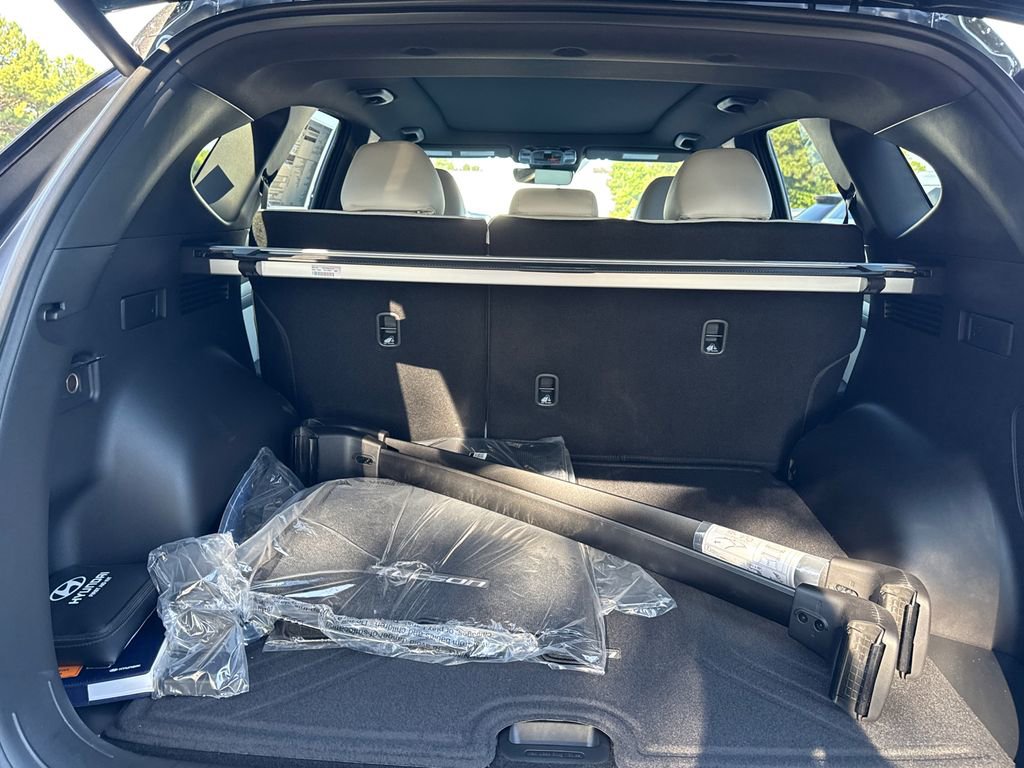 New 2026 Hyundai Tucson Limited image 14