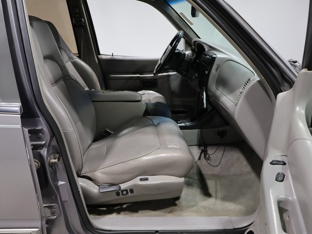 Used 1997 Ford Explorer Limited AWD/4WD image 11