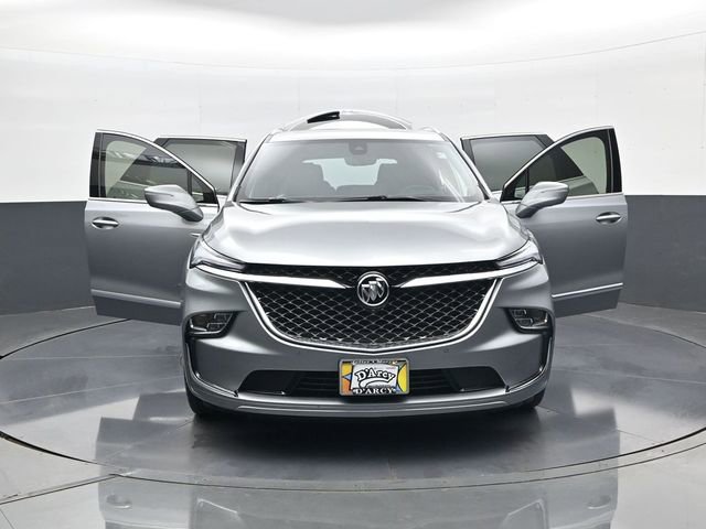Used 2024 Buick Enclave Avenir w/ Avenir Technology Package image 32