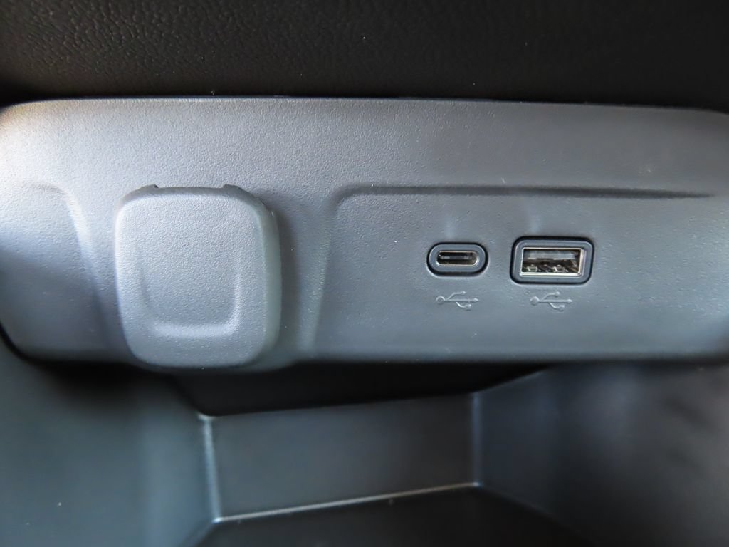 New 2026 Chevrolet Trax ACTIV w/ Driver Confidence Package FWD image 12