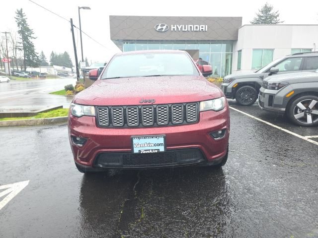 Used 2020 Jeep Grand Cherokee Altitude AWD/4WD image 5