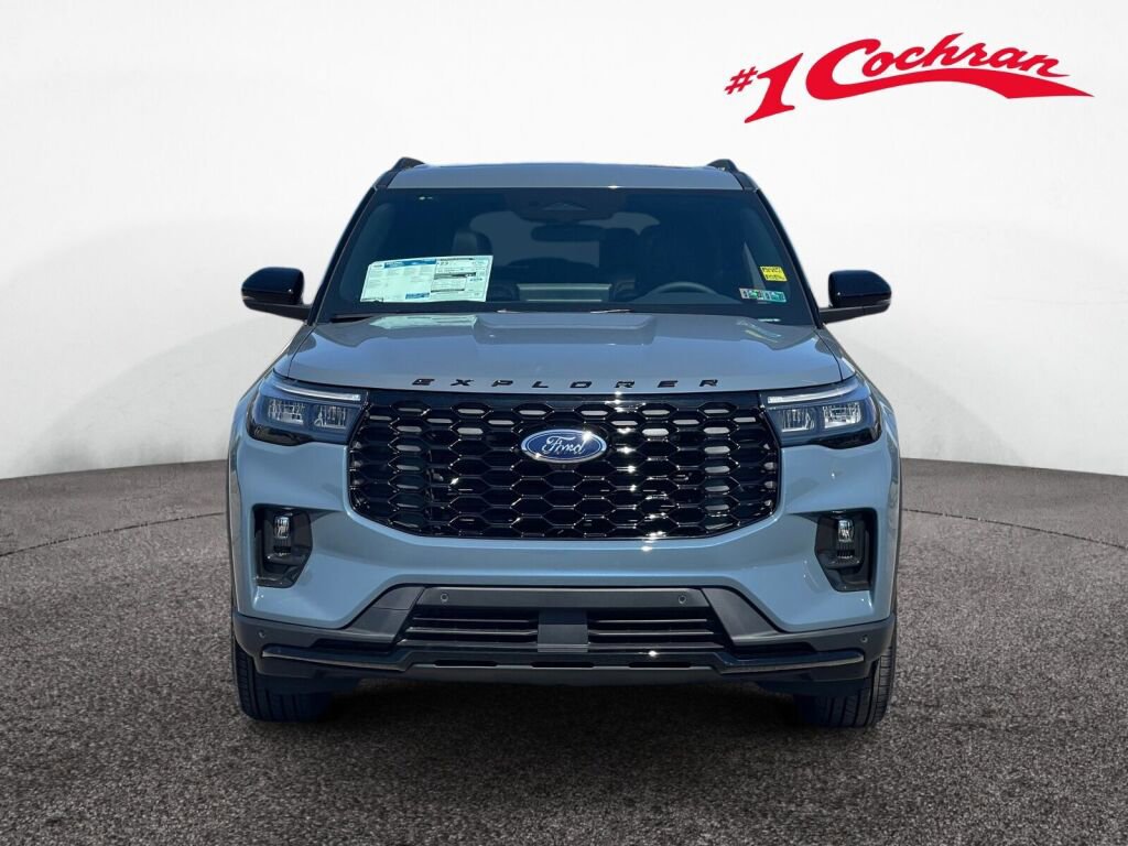 New 2026 Ford Explorer ST-Line image 2