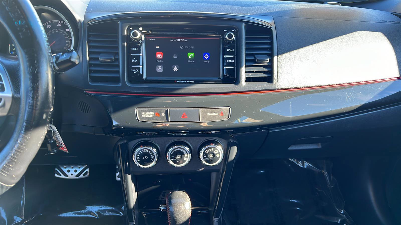 Used 2017 Mitsubishi Lancer LE image 10